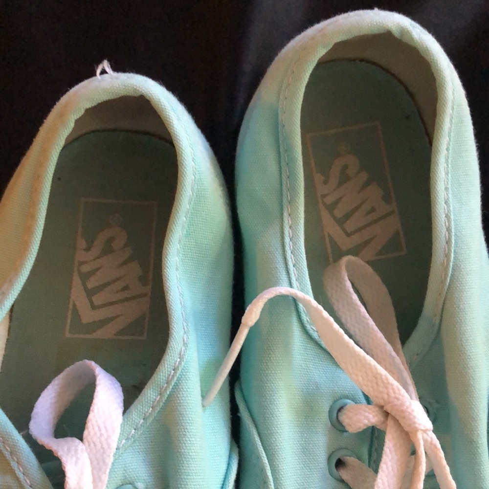 Vans - Picture 3 of 3